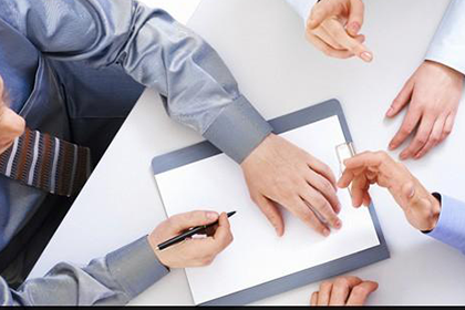 欠款未还，应向何法院提起诉讼？